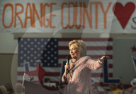 NEWS - Jamie Lee Curtis gemeinsam mit Hillary Clinton auf Wahlkampftour