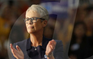 NEWS - Jamie Lee Curtis gemeinsam mit Hillary Clinton auf Wahlkampftour