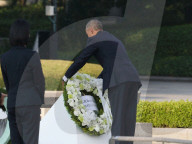 NEWS - Japan: US-Präsident Barack Obama legt in Hiroshima einen Kranz nieder