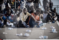 NEWS - Salerno: Ankunft von  Flüchtlingen aus Afrika