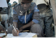 NEWS - Salerno: Ankunft von  Flüchtlingen aus Afrika