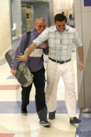 EXKLUSIV - Hat's lustig am Flughafen in NY: Rocco Ritchie