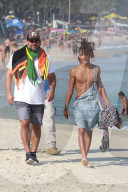 EXKLUSIV - Planscht in Rio: Jaden Smith verliert fast die Badehose