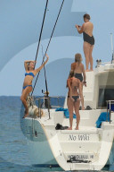 EXKLUSIV - Bikini-Girls auf Hawaii:  Kate Hudson, Goldie Hawn und Amy Schumer