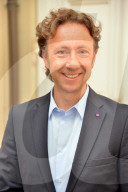 LES PEOPLE ARRIVENT AU DEFILE 'EDOUARD VERMEULEN'