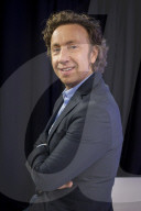 STEPHANE BERN, AU BUZZ TV MAGAZINE
