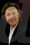STEPHANE BERN, JOURNALISTE AU FIGARO ET ANIMATEUR TELE ET RADIO, AU BUZZ MEDIA ORANGE-LE FIGARO