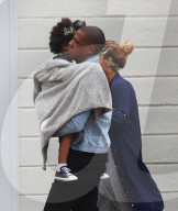 PEOPLE - Jay Z und Beyonce gehen mit Blue Ivy ins Kino