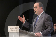 NEWS -  Alain Juppé und François Hollande weihen die 'Cité du Vin' in Bordeaux ein