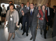 NEWS -  Alain Juppé und François Hollande weihen die 'Cité du Vin' in Bordeaux ein