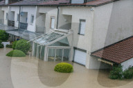 NEWS - Hochwasseralarm in Bayern: Schulkinder eingeschlossen