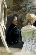 PEOPLE - Rachel Weisz auf dem Set zu "My Cousin Rachel"