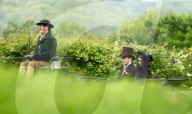 PEOPLE - Rachel Weisz auf dem Set zu "My Cousin Rachel"