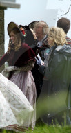 PEOPLE - Rachel Weisz auf dem Set zu "My Cousin Rachel"
