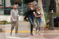 PEOPLE - Caitlyn Jenner bummelt in Malibu