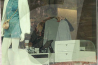 PEOPLE - Caitlyn Jenner bummelt in Malibu
