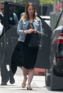 PEOPLE - Schwangere Emily Blunt verlässt Business-Lunch in Beverly Hills