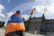 NEWS - Armenier gedenken dem Völkermord in Berlin