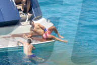 EXKLUSIV - Calvis Harris geniesst seine Freizeit in Formentera