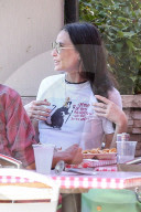 EXKLUSIV - Demi Moore isst mexikanisches Frühstück im Pinches Tacos
