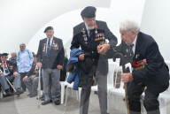 NEWS - Britische Veteranen feiern 72. D-Day in Arromanches