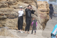 PEOPLE - Sharon Osbourne verbringt den Tag mit Sohn und Enkeltochter am Strand