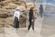 PEOPLE - Sharon Osbourne verbringt den Tag mit Sohn und Enkeltochter am Strand