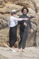 PEOPLE - Sharon Osbourne verbringt den Tag mit Sohn und Enkeltochter am Strand