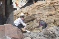PEOPLE - Sharon Osbourne verbringt den Tag mit Sohn und Enkeltochter am Strand
