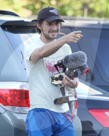 PEOPLE - Nice Style: Shia LaBeouf geht unter die Filmemacher