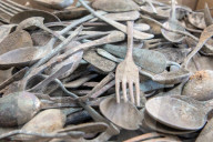 FEATURE - Auschwitz-Birkenau: Persönliche Dinge von ermordeten KZ-Häftlingen gefunden
