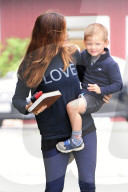 PEOPLE - Jennifer Garner trägt Liebe auf der Brust