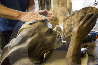 FEATURE - Seefahrer Claus Hartmann in seinem Galionsfiguren Atelier 