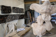 FEATURE - Seefahrer Claus Hartmann in seinem Galionsfiguren Atelier 