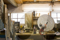 FEATURE - Seefahrer Claus Hartmann in seinem Galionsfiguren Atelier 