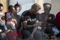 PEOPLE - David Beckham besucht Hilfswerk in Swaziland