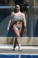 EXKLUSIV - Chanelle Hayes vergnügt sich am Pool in Alicante 
