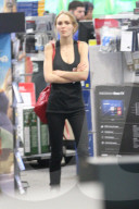 EXKLUSIV - Lily-Rose Depp ohne Make-Up mit Ash Stymes in Hollywood unterwegs