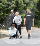 EXKLUSIV - Amber Rose macht einen Familienausflug mit Bodyguard 