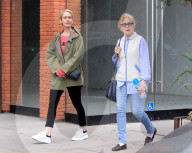 EXKLUSIV - Sarah Paulson und Holland Taylor in West Hollywood unterwegs