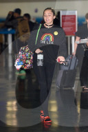 PEOPLE - Miley Cyrus Stylish am Flughafen JFK