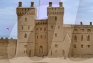 FEATURE - Sand Paläste am Bournemouth Beach