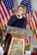 NEWS - USA: Hillary Clinton fordert Zusammenhalt gegen den Terror
