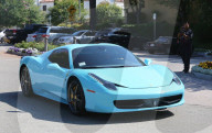 EXKLUSIV - Kylie Jenner mit Scott Disick in Calabasas unterwegs
