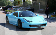 EXKLUSIV - Kylie Jenner mit Scott Disick in Calabasas unterwegs