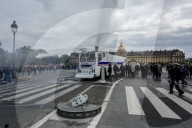 NEWS - Auschreitungen bei Protesten gegen Arbeitsmarktreform in Paris