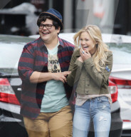 EXKLUSIV - Dreharbeiten zu 'Status Update'