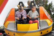 EXKLUSIV - Gwen Stefani vergnügt sich mit ihren Jungs im Luna Park