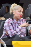 EXKLUSIV - Gwen Stefani vergnügt sich mit ihren Jungs im Luna Park