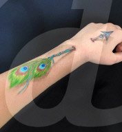 FEATURE - Unheimliches Bodypainting